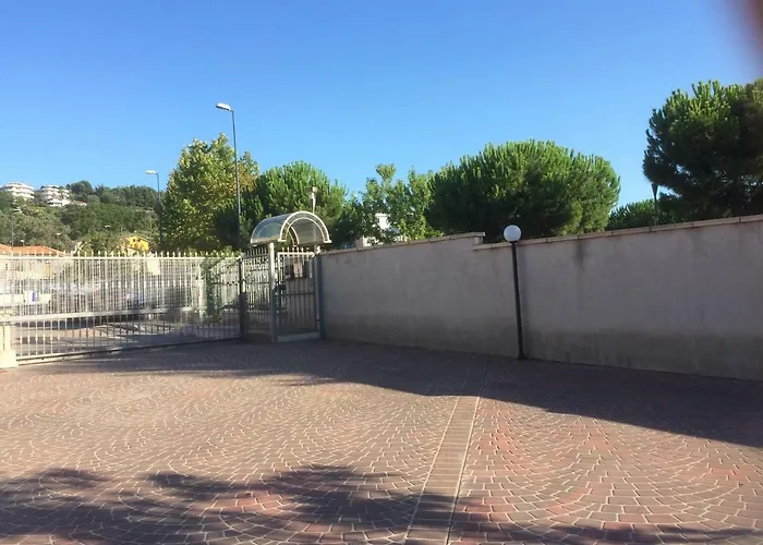 Oda ve Kahvaltı Del Parco 3*